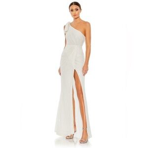 NWT Mac Duggal Pearl Embellished One Shoulder Gown